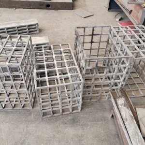 熱處理工業(yè)電爐熱處理耐高溫方筐